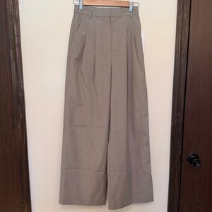 H&M beige wide leg pleated high waist straight leg pants